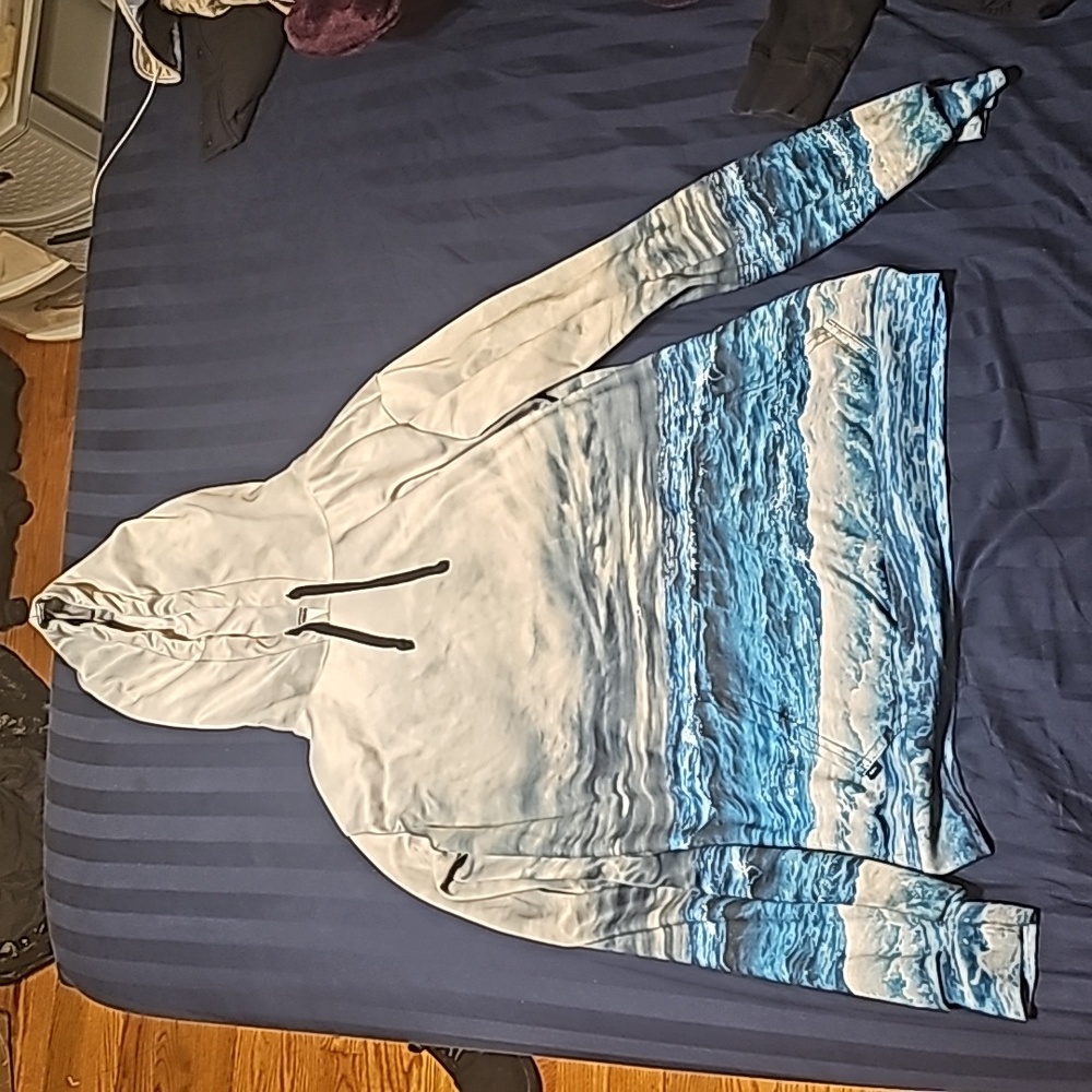 Electro threads hoodie size Medium.